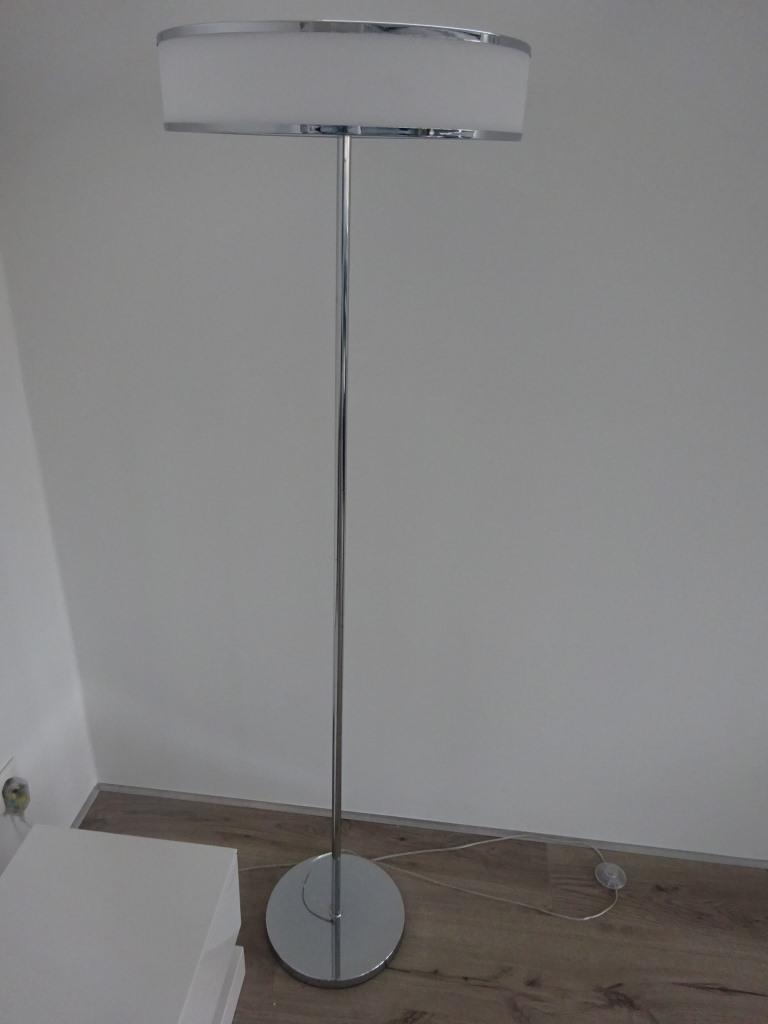 Hochwertige und sehr gepflegte Büroausstattung-7