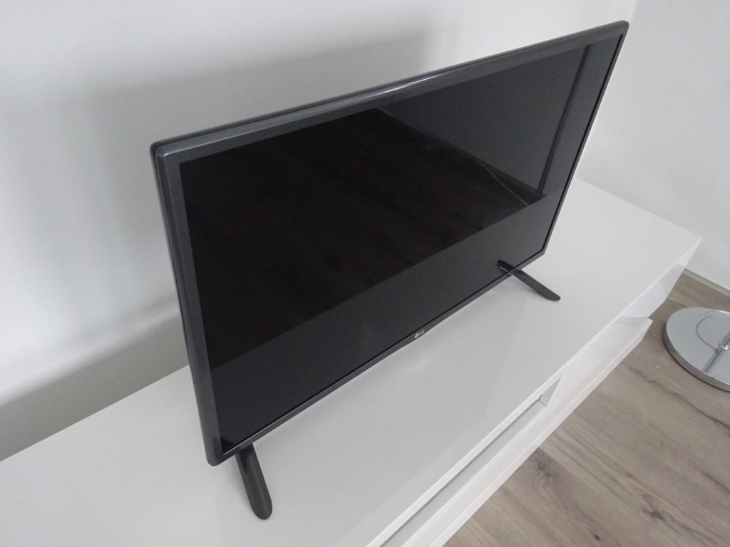 Hochwertige und sehr gepflegte Büroausstattung-9