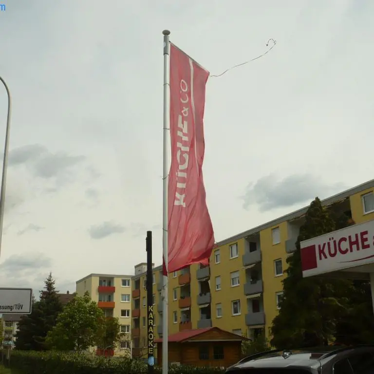 Mât de drapeau en aluminium