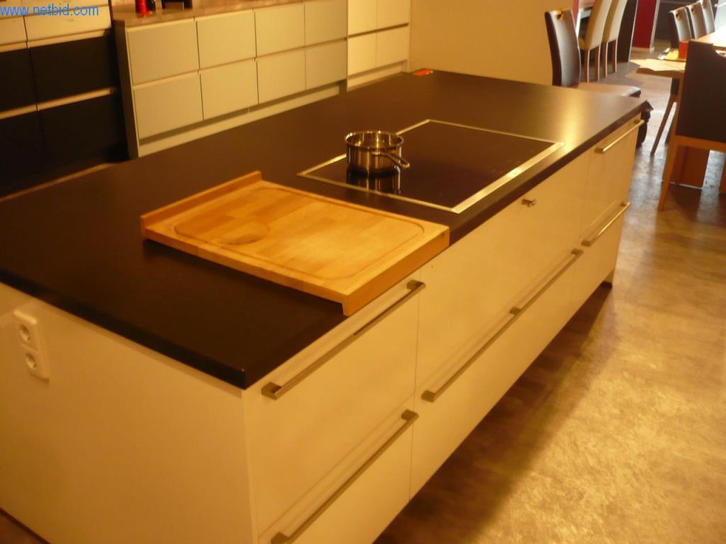 Pokaz kuchni i wyposażenia biurowego-1