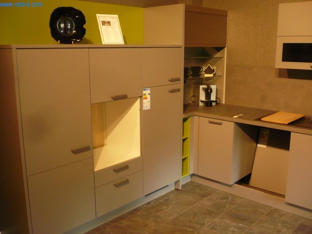 Pokaz kuchni i wyposażenia biurowego-2