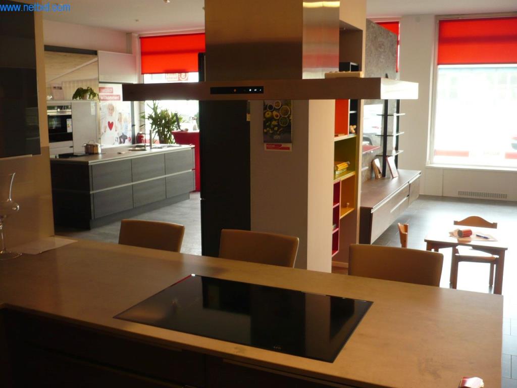 Pokaz kuchni i wyposażenia biurowego-2