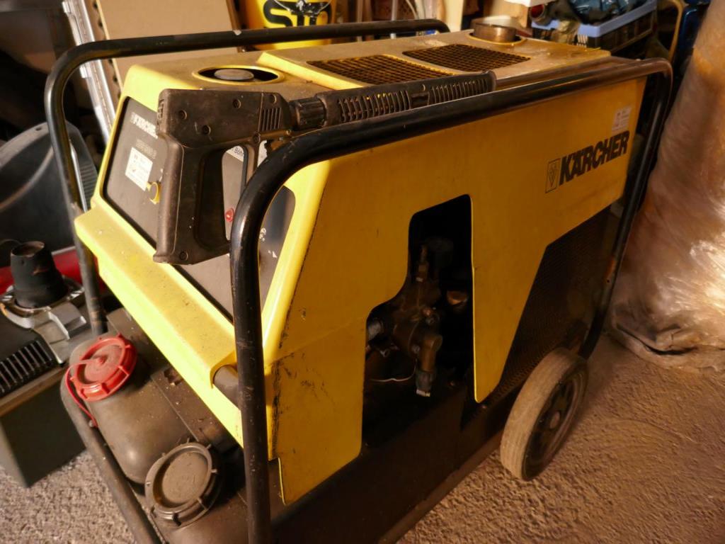 Van, car trailer and various hand tools-18