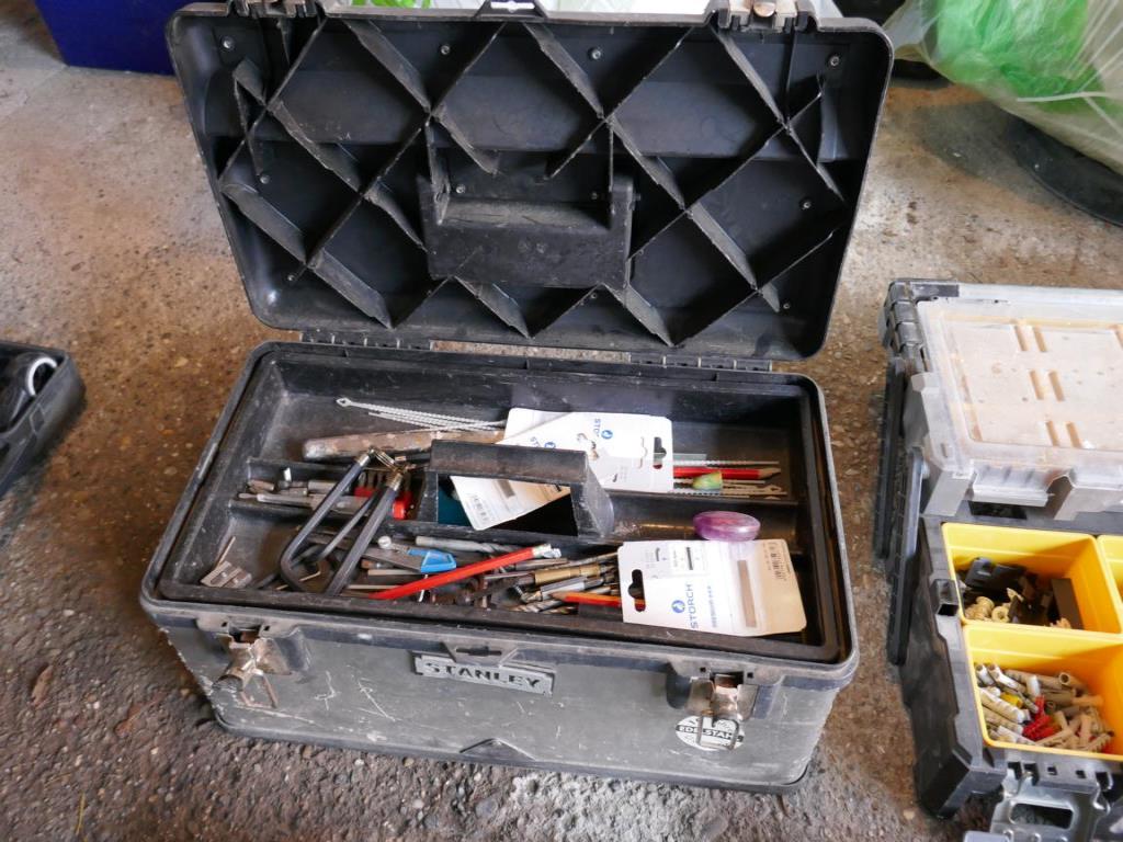 Van, car trailer and various hand tools-33