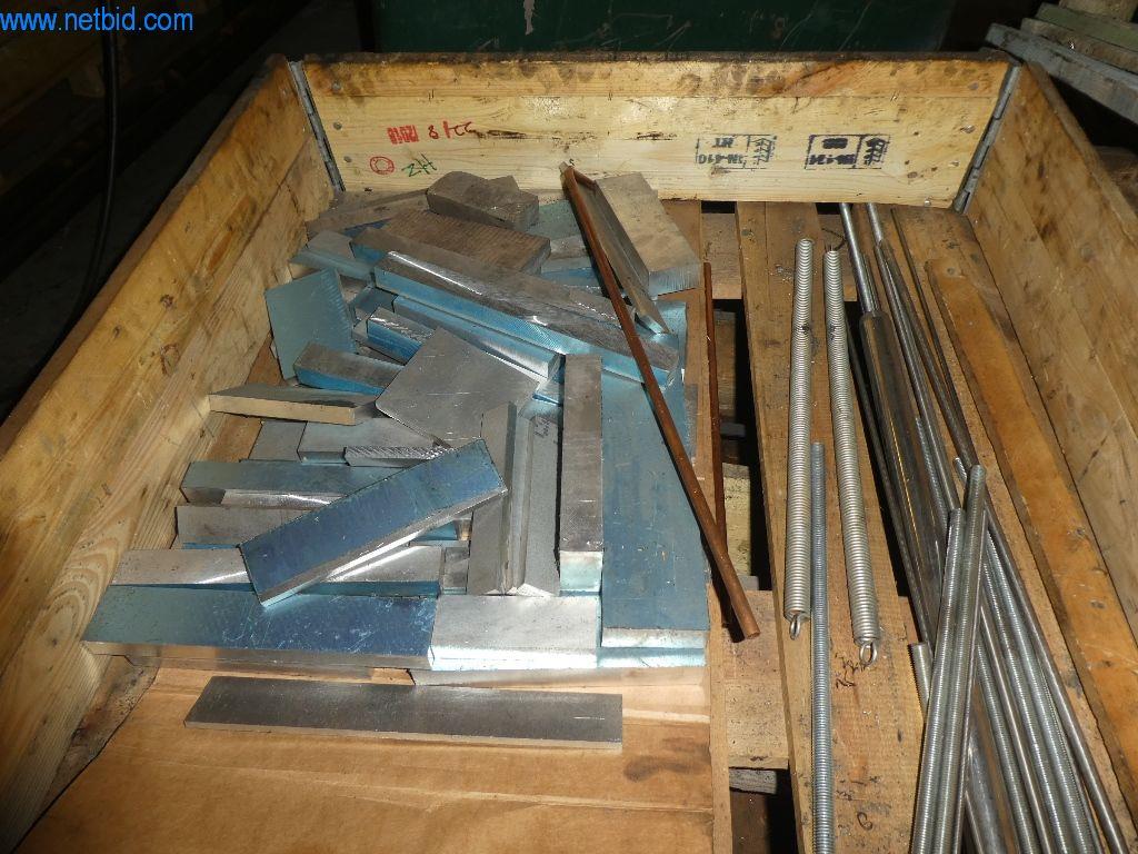 Sprzęt operacyjny i biurowy-32