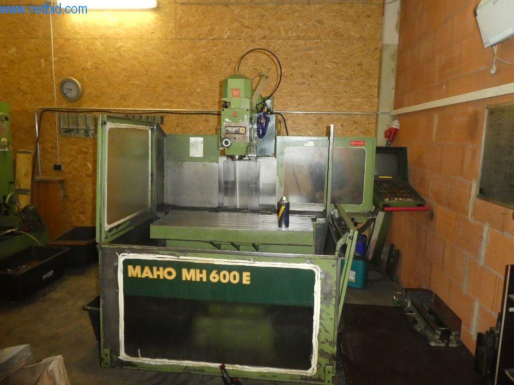 Sprzęt operacyjny i biurowy-75