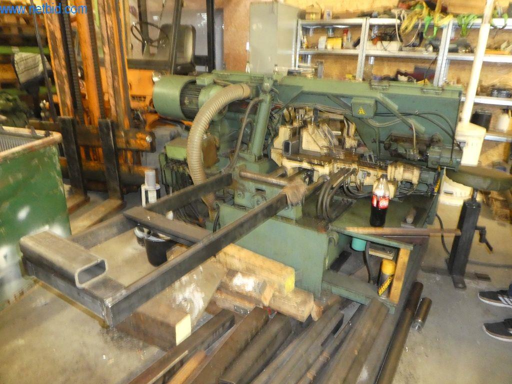 Sprzęt operacyjny i biurowy-93