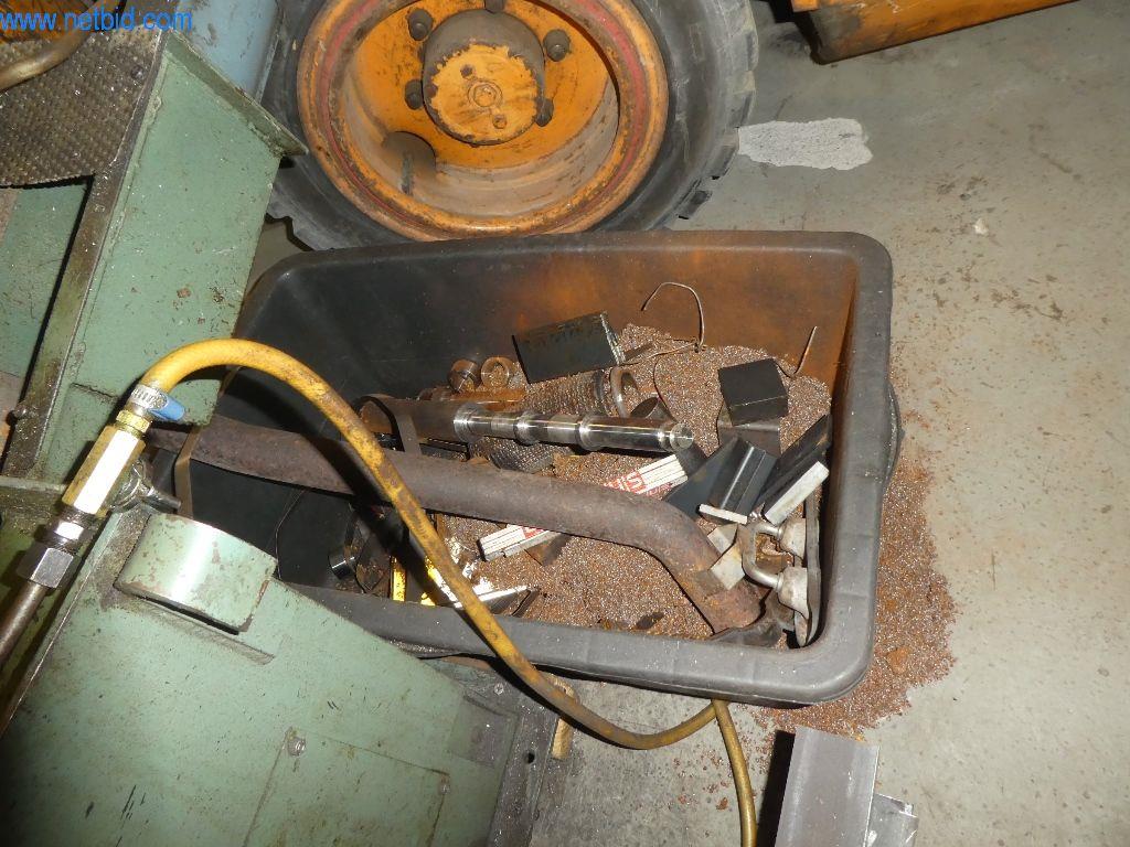 Sprzęt operacyjny i biurowy-95