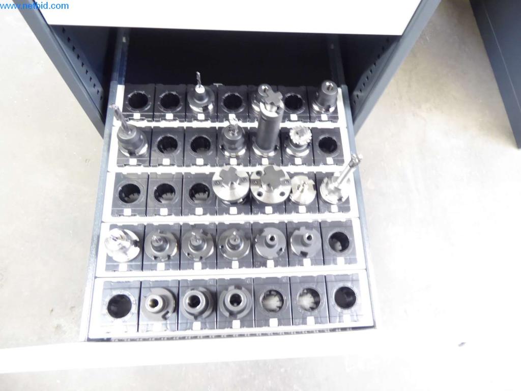 Well-maintained machines, operating and office equipment-4