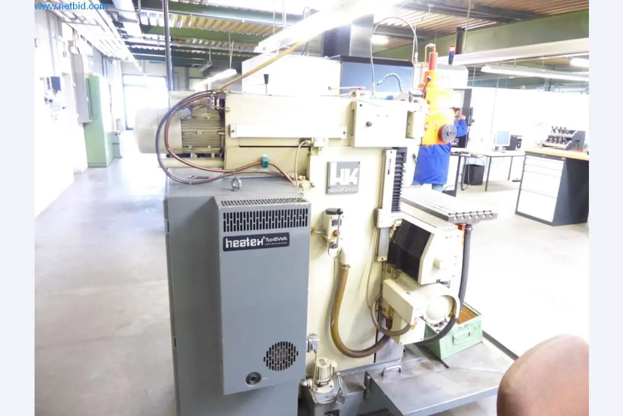 Goed onderhouden machines, bedrijfs- en kantooruitrusting
-4