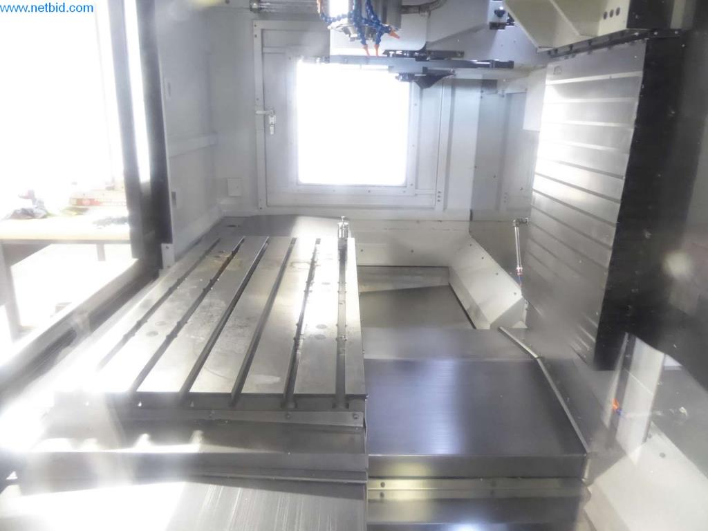 Dobře udržované stroje, provozní a kancelářské vybavení
-4