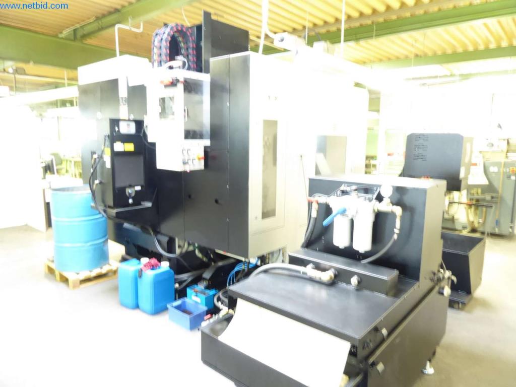 Dobře udržované stroje, provozní a kancelářské vybavení
-6