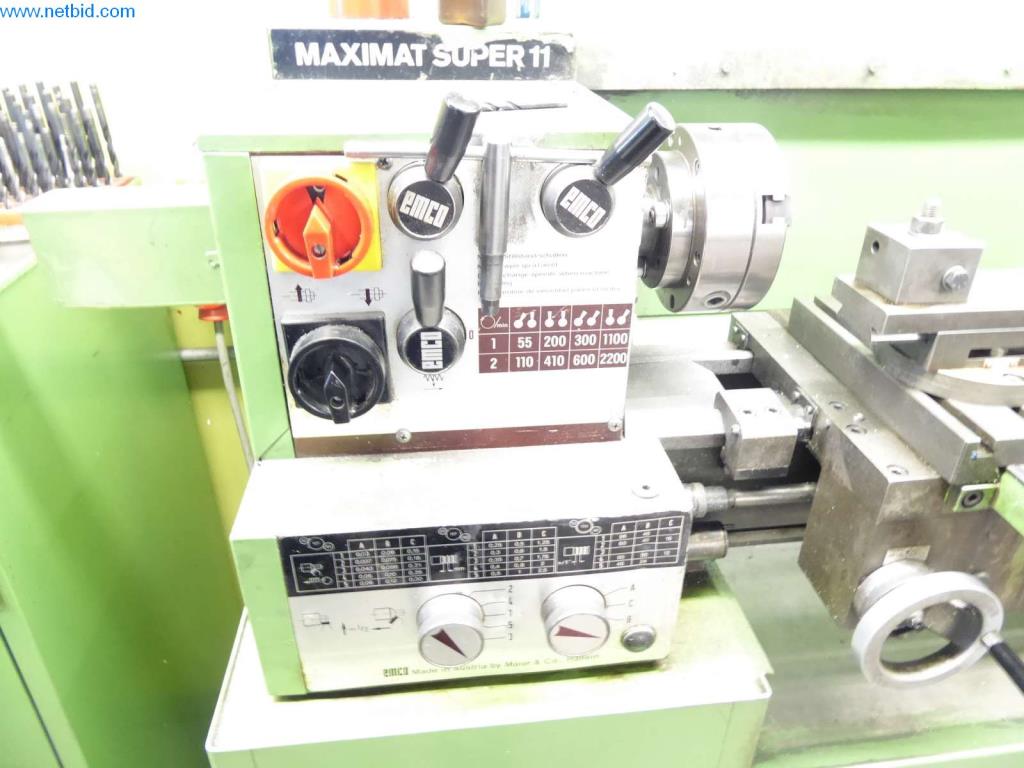 Dobře udržované stroje, provozní a kancelářské vybavení
-4