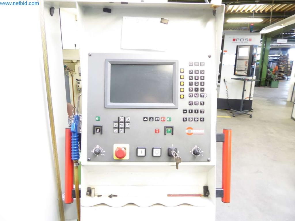 Maquinaria, equipos operativos y de oficina bien mantenidos
-2