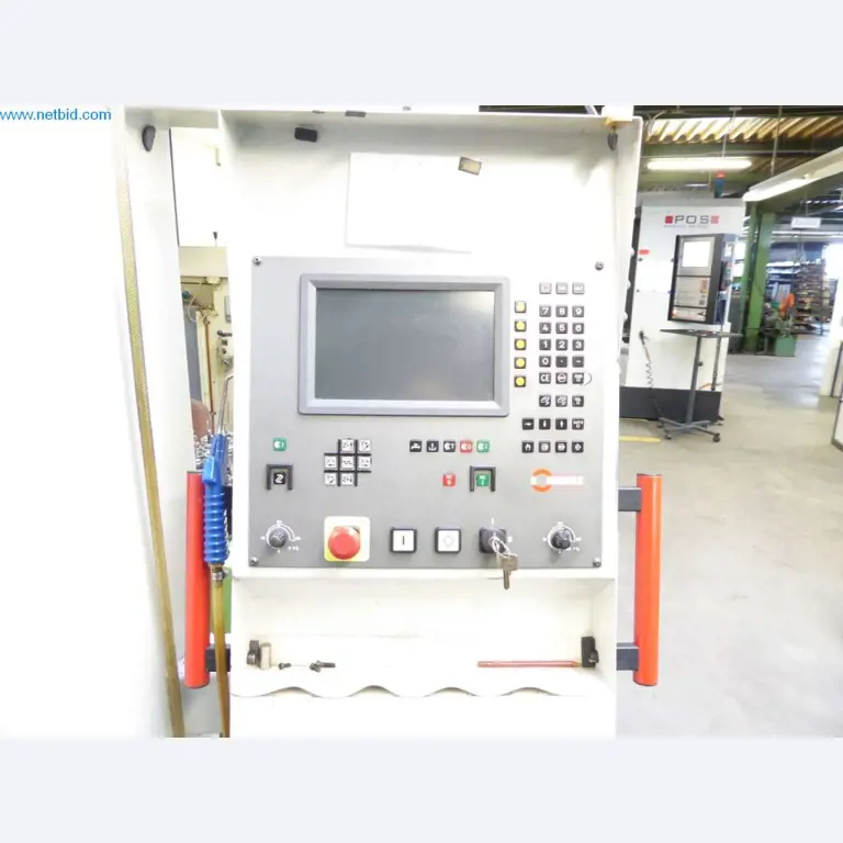 Máquinas, equipamento operacional e de escritório bem conservados
-2