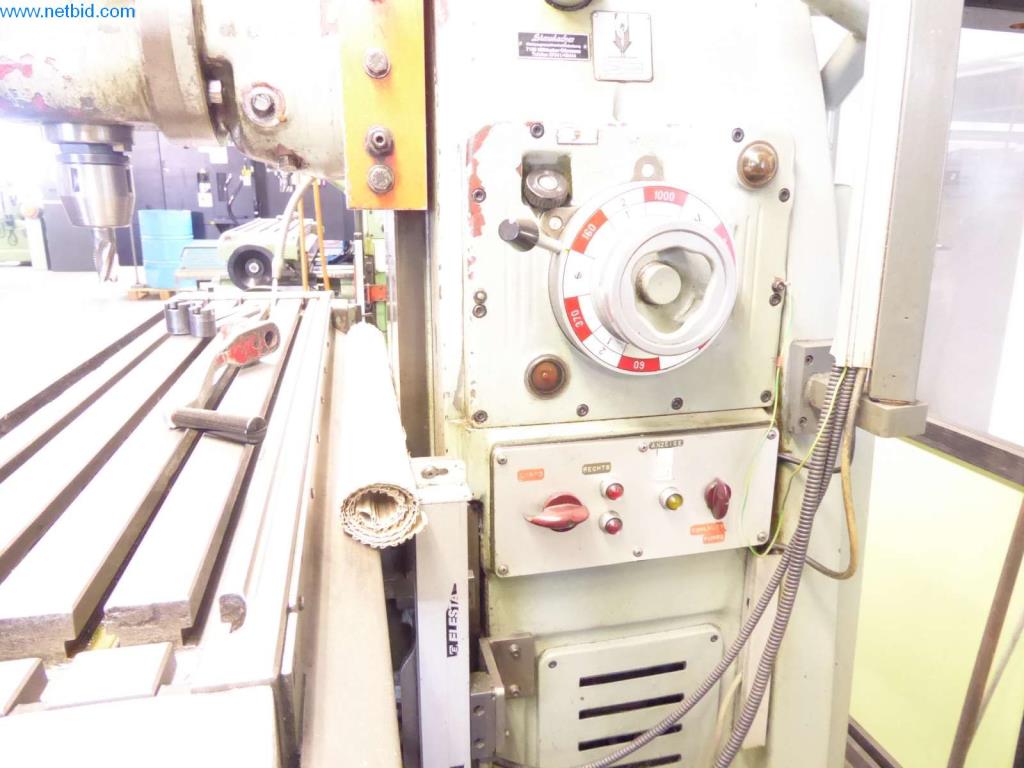 Dobře udržované stroje, provozní a kancelářské vybavení
-3