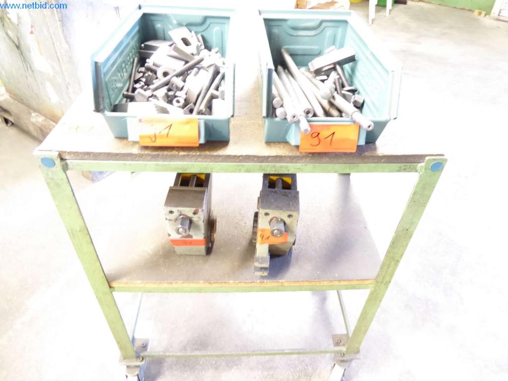 Dobře udržované stroje, provozní a kancelářské vybavení
-6