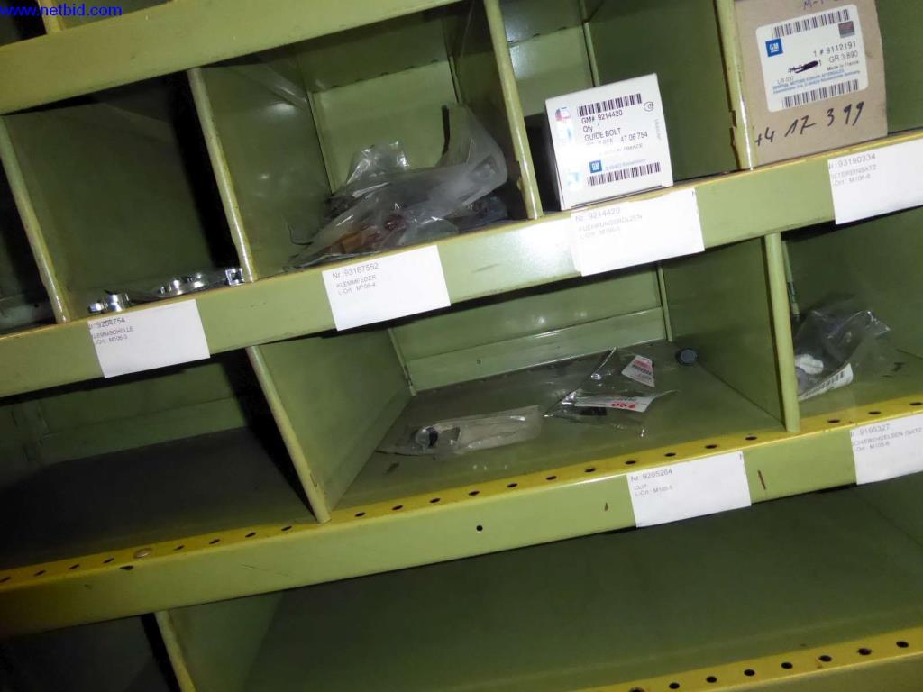 Equipamento de oficina, fábrica, escritório e sala de vendas para uma oficina de automóveis / concessionário de automóveis-4