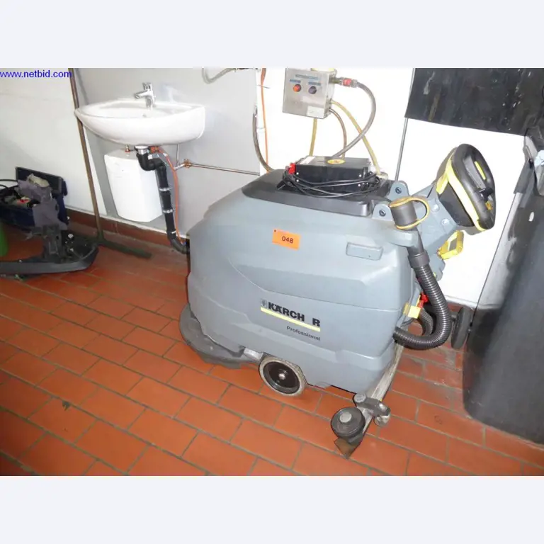 Equipamiento de taller, fábrica, oficina y sala de ventas para un taller / concesionario de automóviles-1