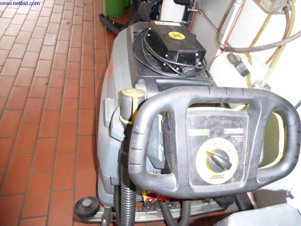 Werkstatt-, Betriebs-, Büro-, Verkaufsraumausstattung einer KFZ-Werkstatt / Autohaus-2