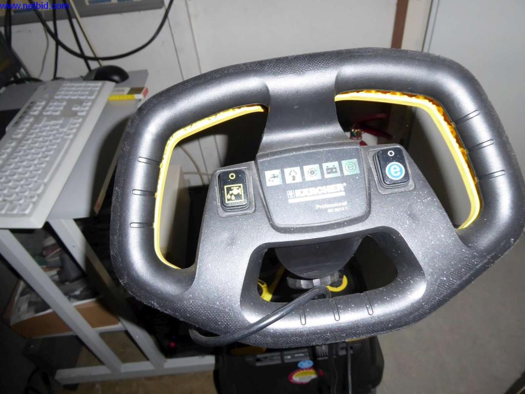 Equipamento de oficina, fábrica, escritório e sala de vendas para uma oficina de automóveis / concessionário de automóveis-2