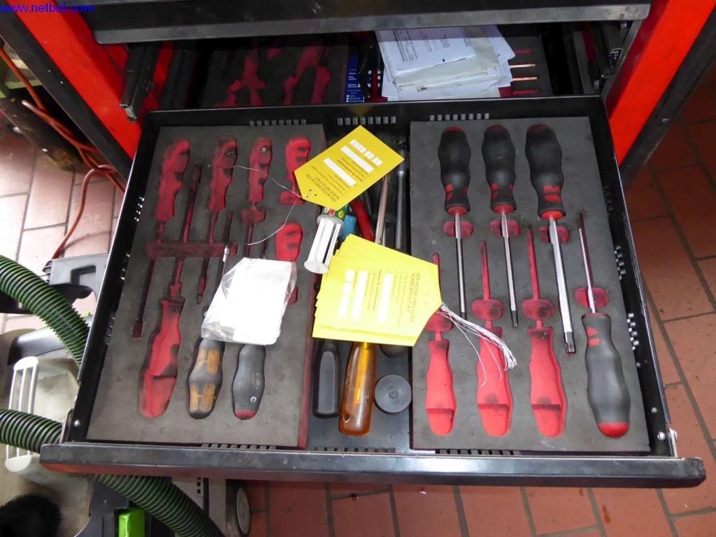 Vybavení dílny, továrny, kanceláře a prodejny pro autoservis / prodejce automobilů-2