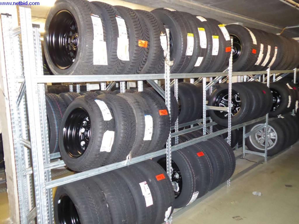 Workshop, company office and sales room equipment of a car workshop / car dealership-3