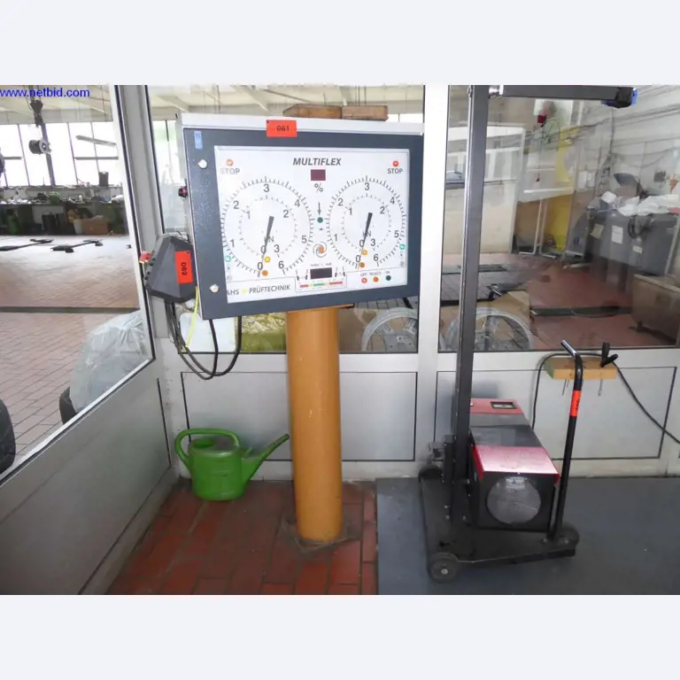 Equipamiento de taller, fábrica, oficina y sala de ventas para un taller / concesionario de automóviles-1