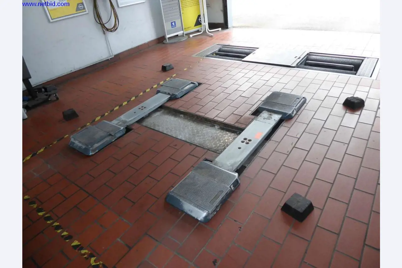 Werkplaats-, fabrieks-, kantoor- en verkoopuitrusting voor een autowerkplaats/autodealer-2
