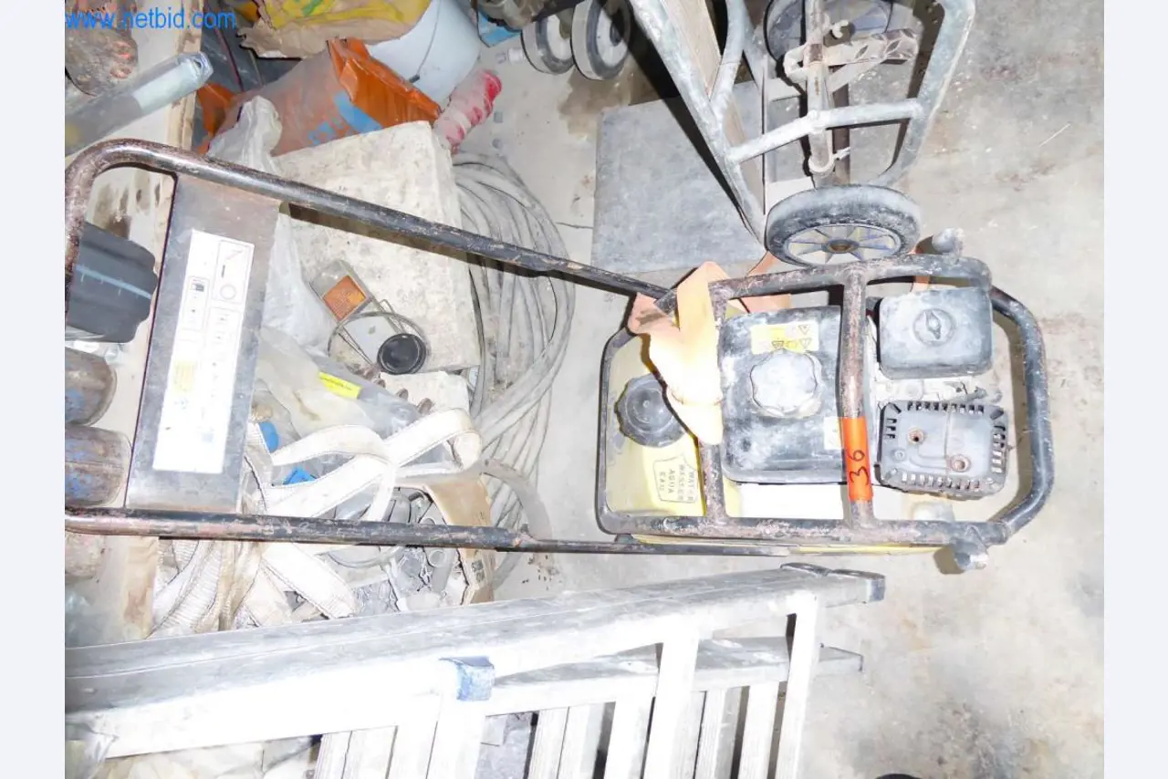 Machines d'une entreprise de construction-1