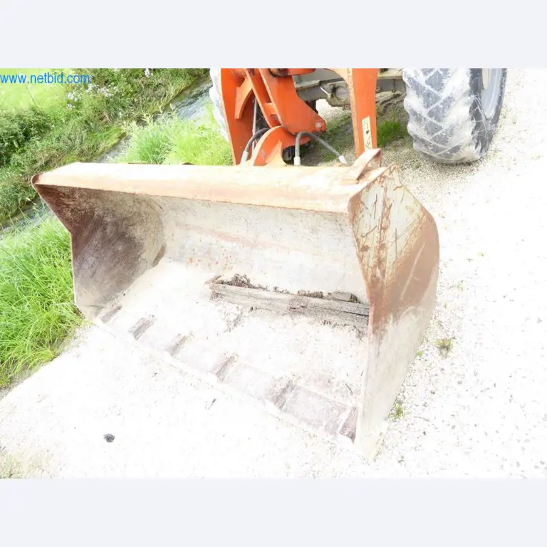 Máquinas de una empresa de construcción-2