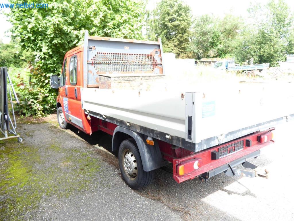 Máquinas de una empresa de construcción-11