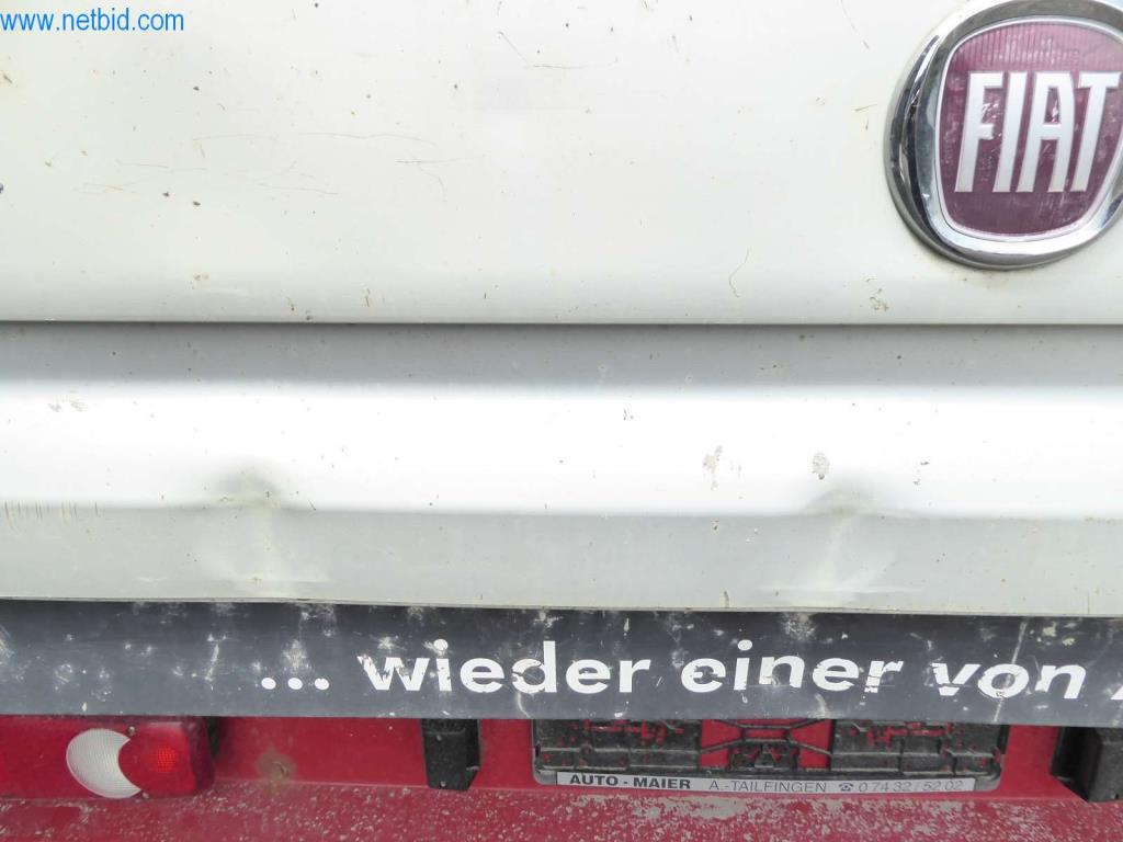 Máquinas de una empresa de construcción-13