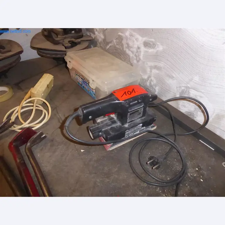 Warsztat samochodowy i salon samochodów klasycznych
-1