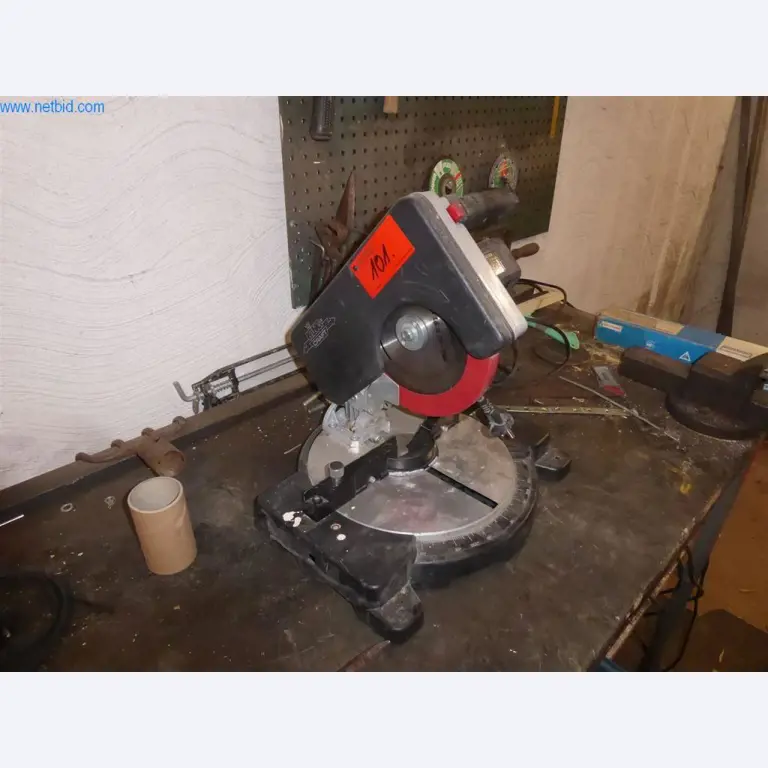 Warsztat samochodowy i salon samochodów klasycznych
-2