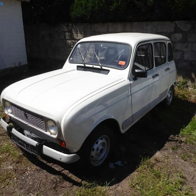 Voiture de tourisme (Oldtimer) Renault R4 GTL