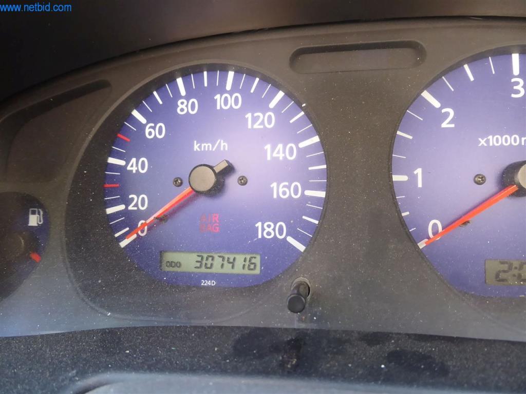 Oficina de automóveis e concessionário de automóveis clássicos
-3