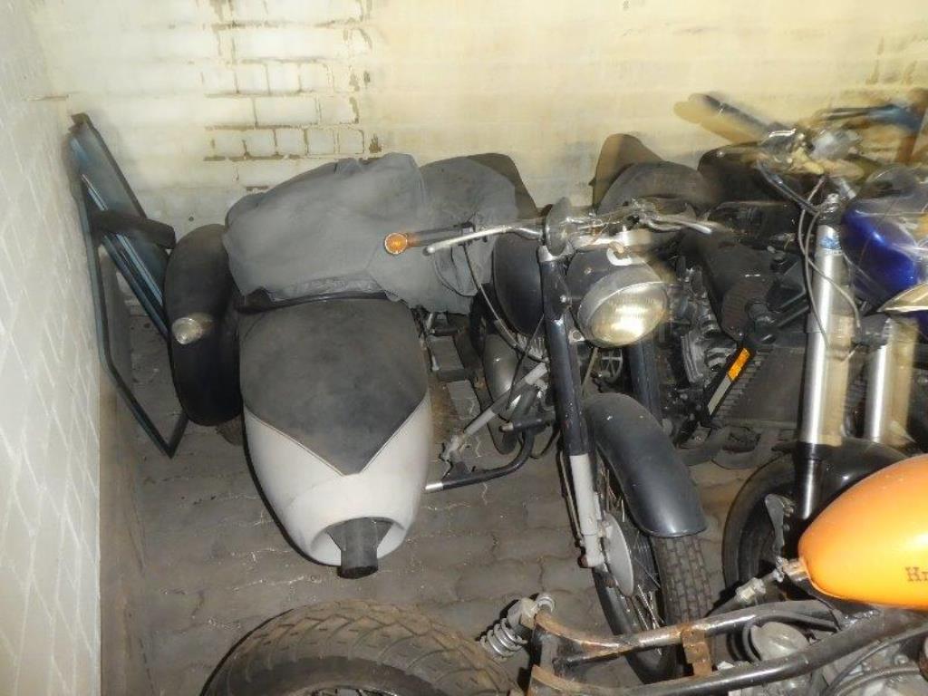 Car workshop & classic car trade-1