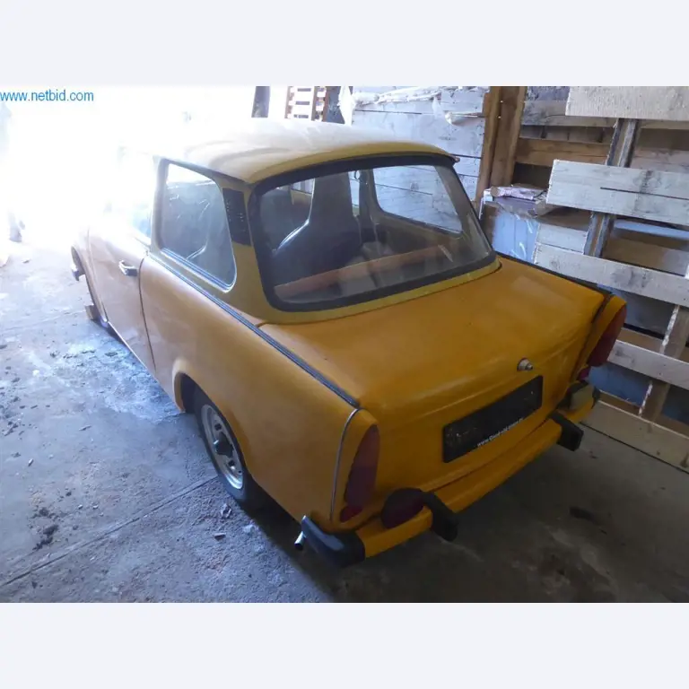 Autowerkplaats & handel in klassieke auto´s
-4