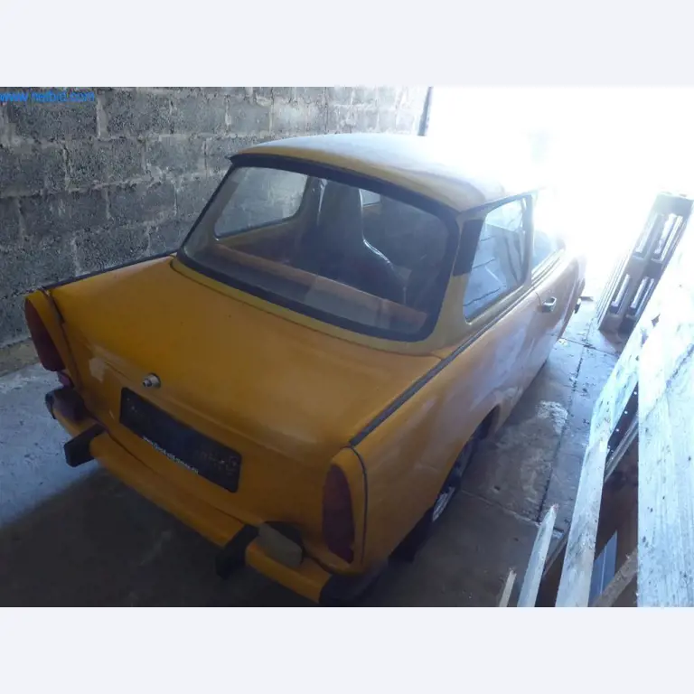 Autowerkplaats & handel in klassieke auto´s
-5