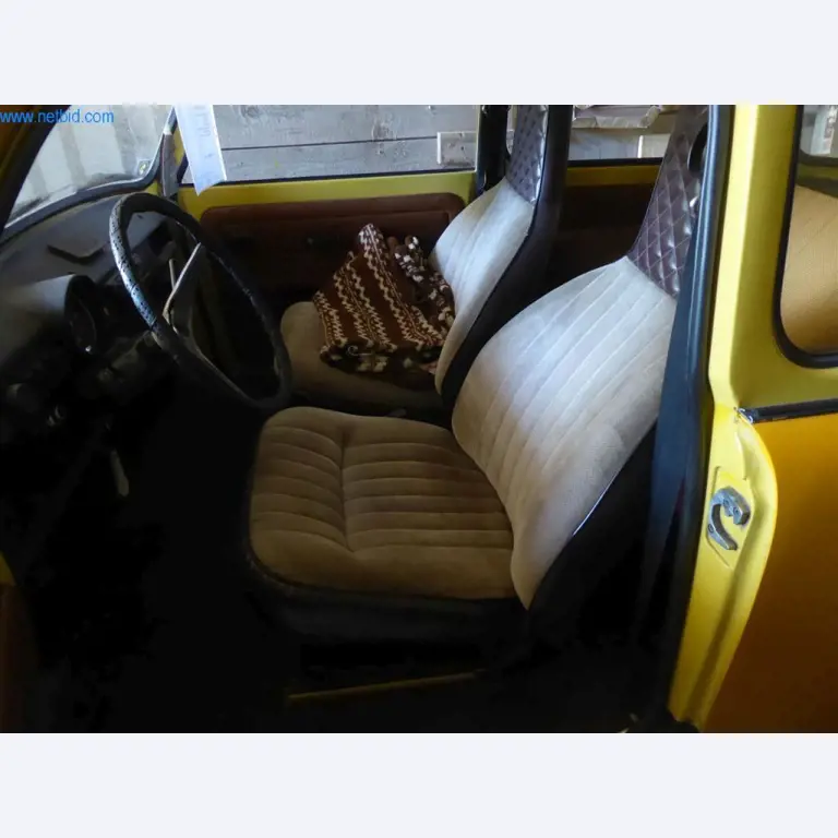 Autowerkplaats & handel in klassieke auto´s
-6