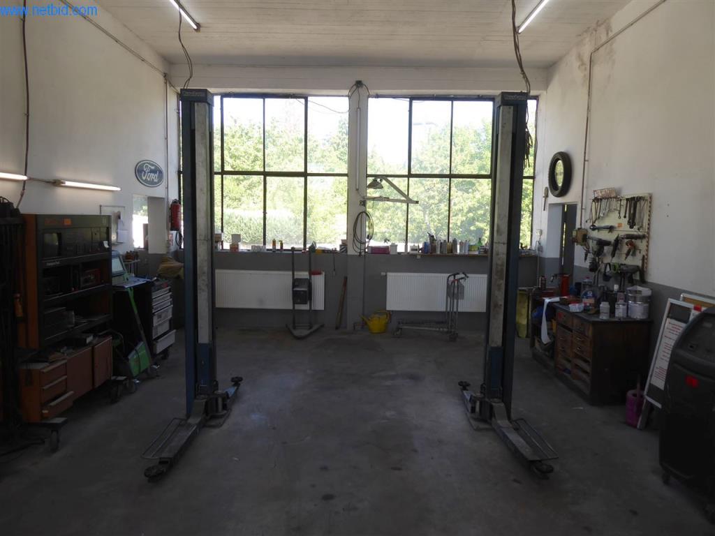 Car workshop & classic car trade-1