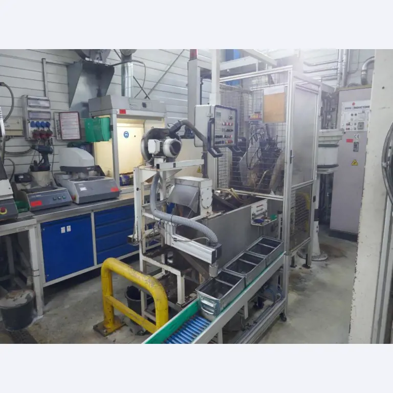 Machines d'un sous-traitant automobile-1