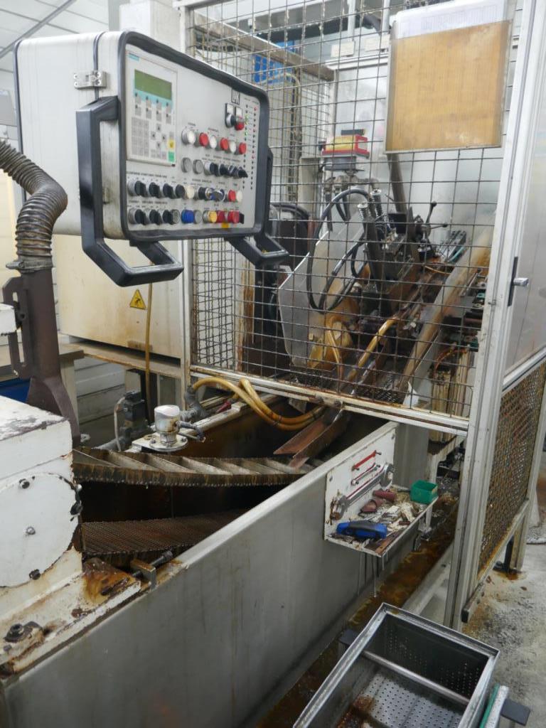 Máquinas de um fornecedor do sector automóvel-4