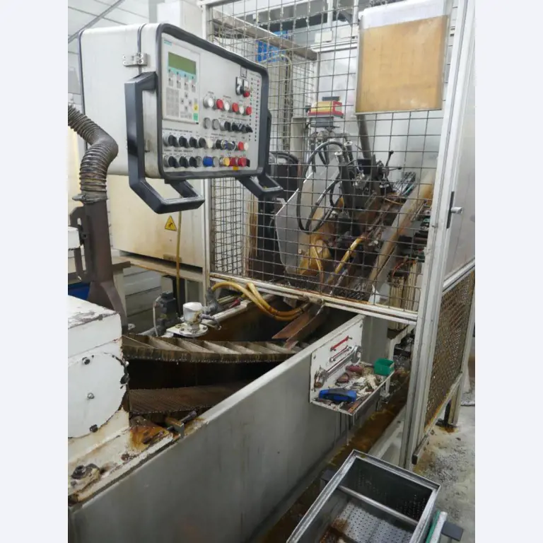 Machines d'un sous-traitant automobile-4