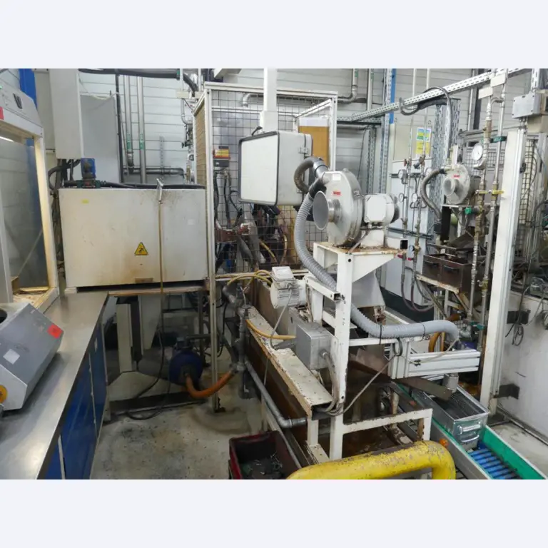 Machines d'un sous-traitant automobile-5