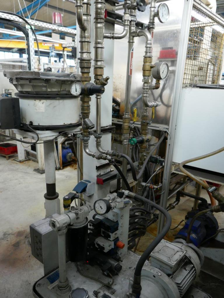 Máquinas de um fornecedor do sector automóvel-7