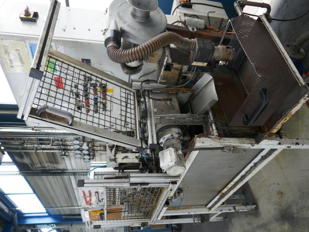 Máquinas de um fornecedor do sector automóvel-5