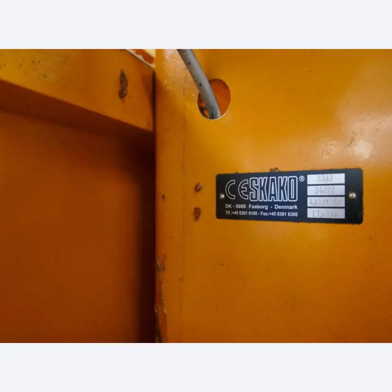 Maszyny dostawcy z branży motoryzacyjnej-3