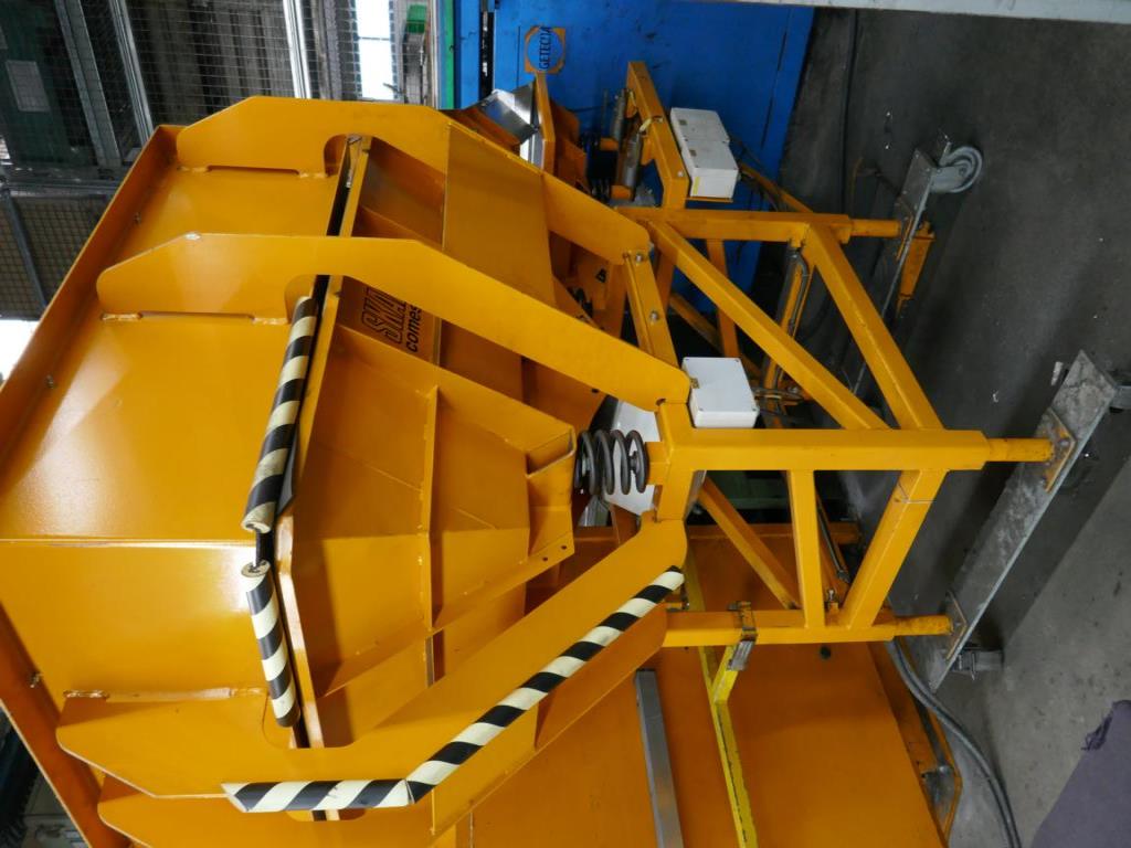 Máquinas de um fornecedor do sector automóvel-6